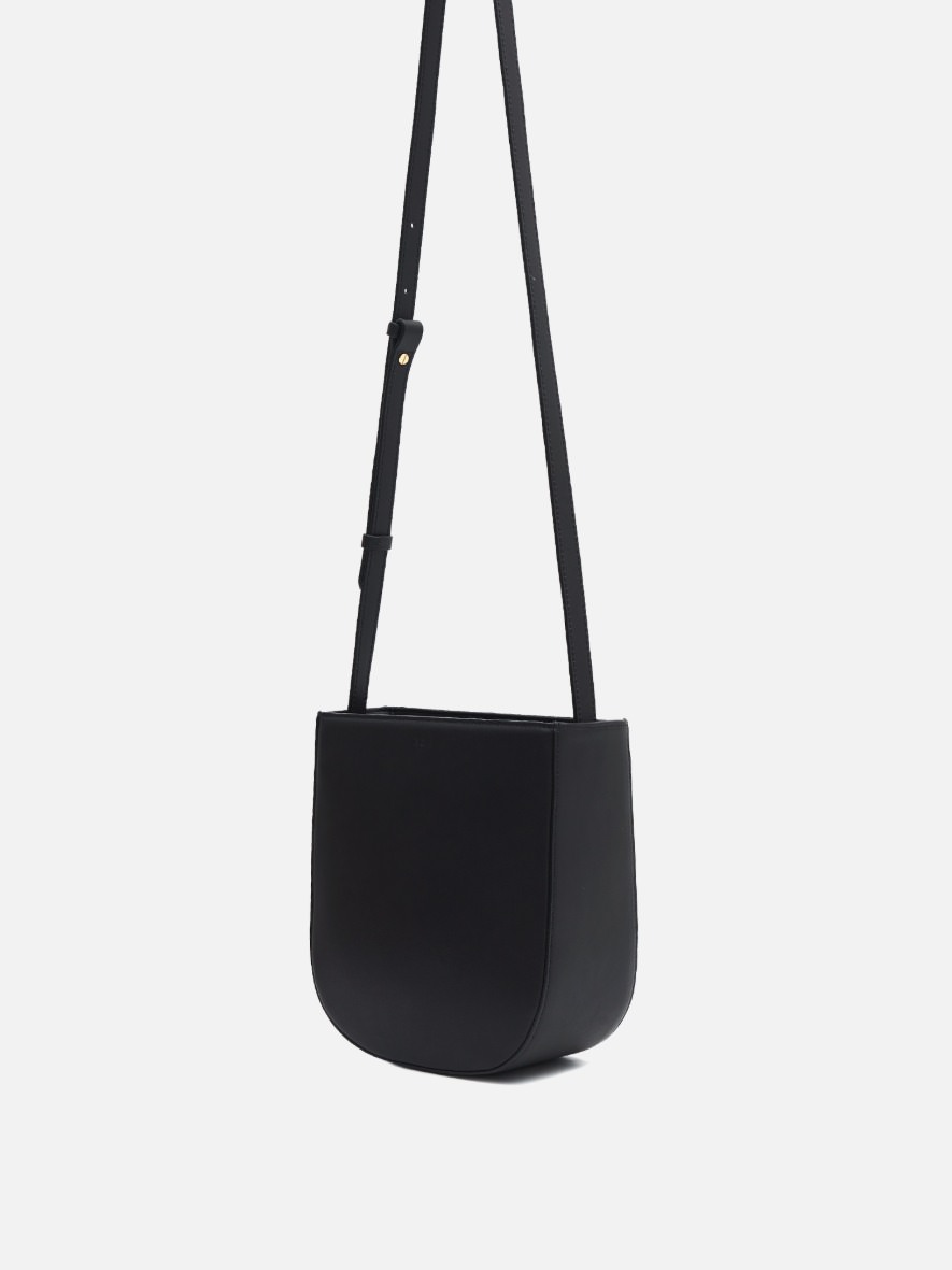 Uline medium crossbody bag Black,로서울