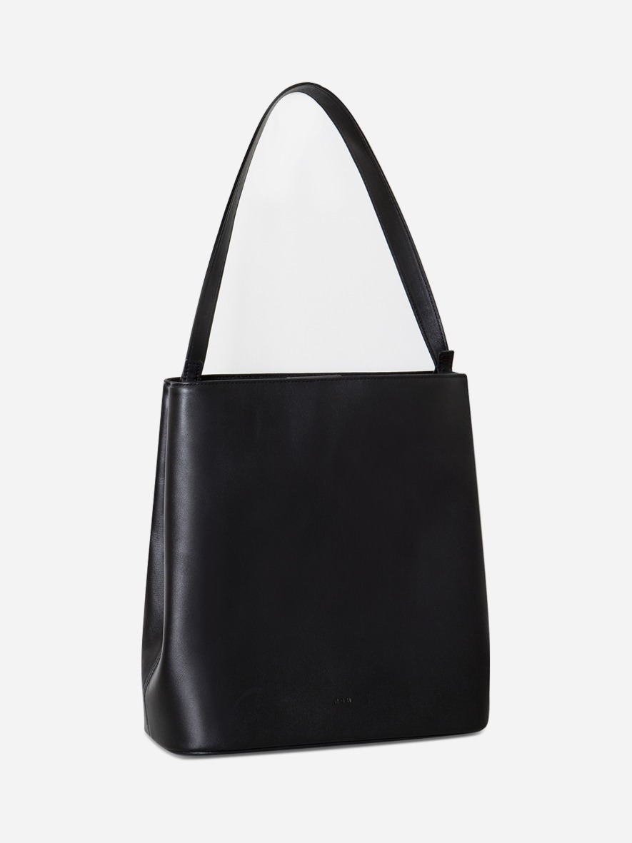 Aline Large Shoulder bag Black,로서울