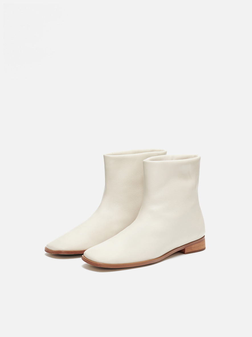 Wide ankle boots Ivory,로서울